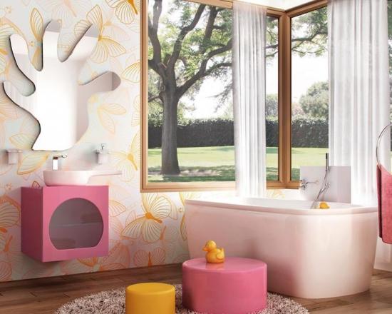 Scopri a Roma accessori bagno d'eccellenza. Brand internazionali e Made in Italy scelti per durare nel tempo: resistenti ad acqua, muffa e condensa, senza rinunciare allo stile.